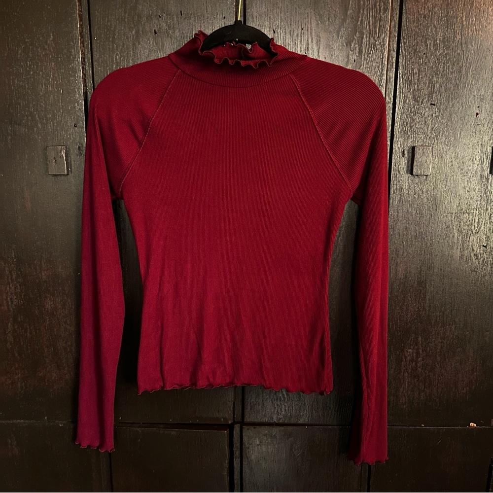 SO - Ruffle neck red turtleneck - size M